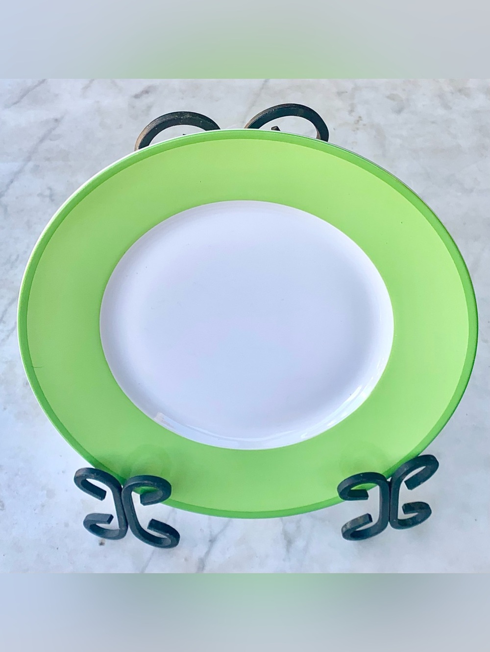 222 FIFTH RIMMED DINNER PLATE 10 3/4TH INCH GREEN RIM WHITE ROUND NEW PORCELAIN